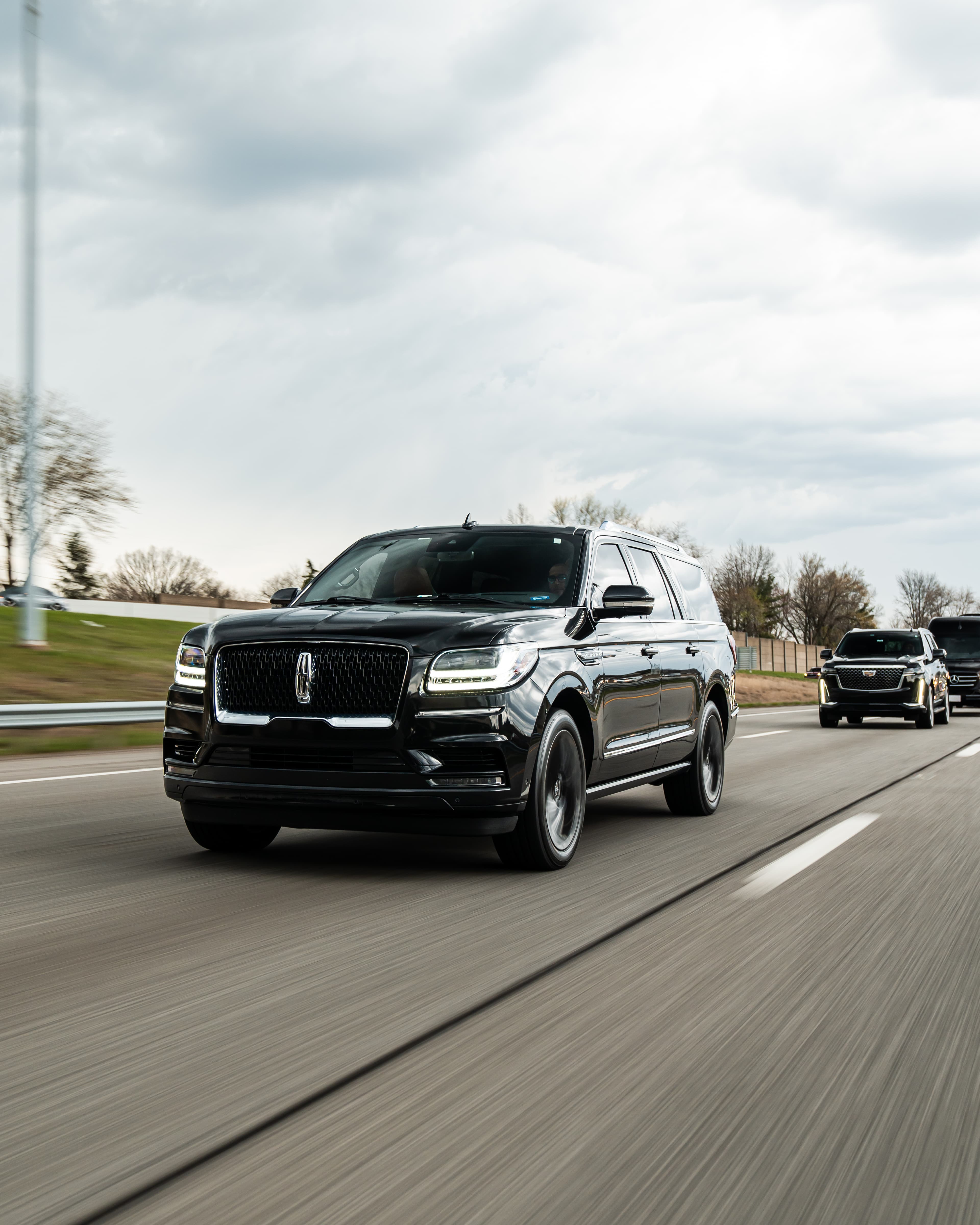 Lincoln Navigator front view